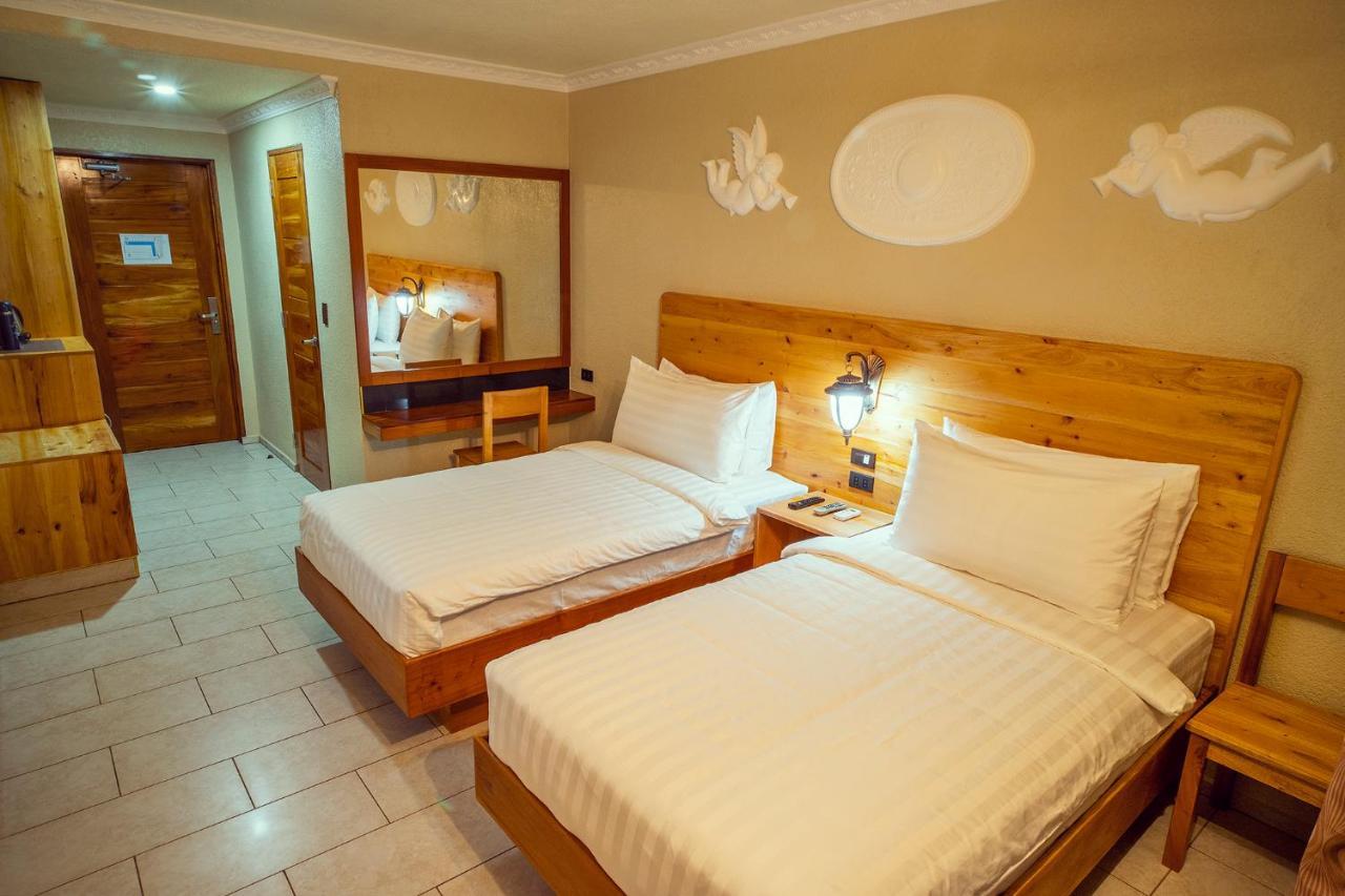Roman Empire Panglao Boutique Resort Tawala  Exterior photo