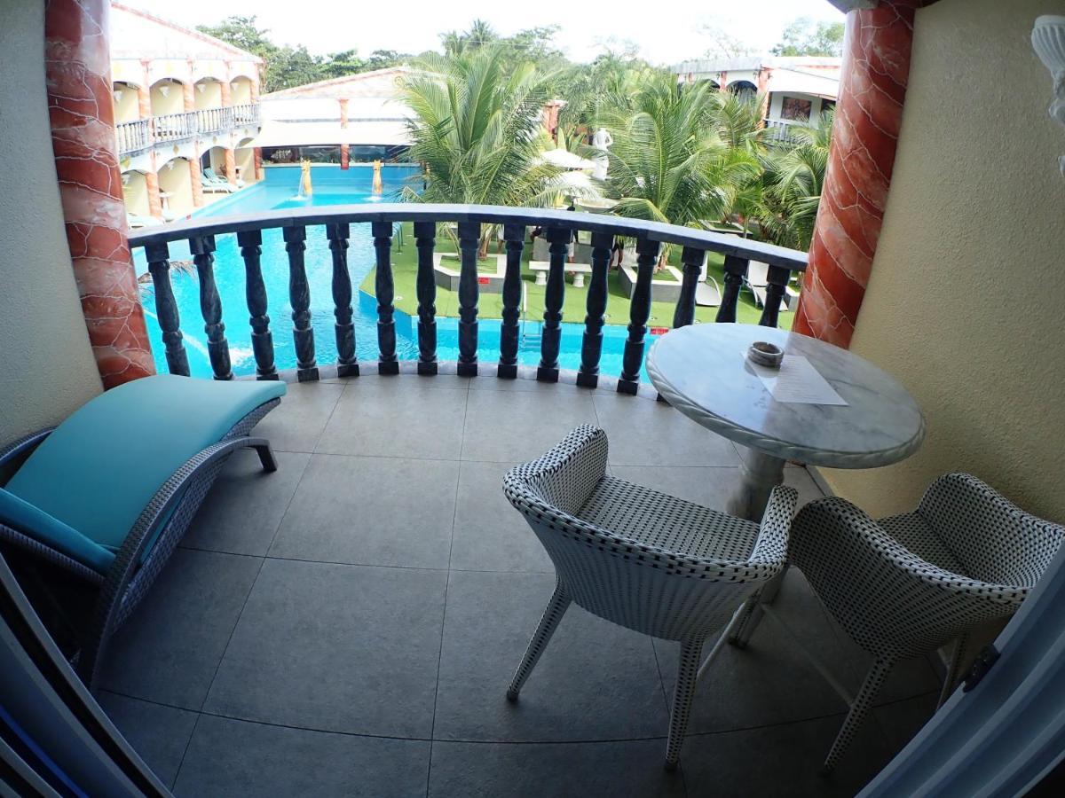 Roman Empire Panglao Boutique Resort Tawala  Exterior photo