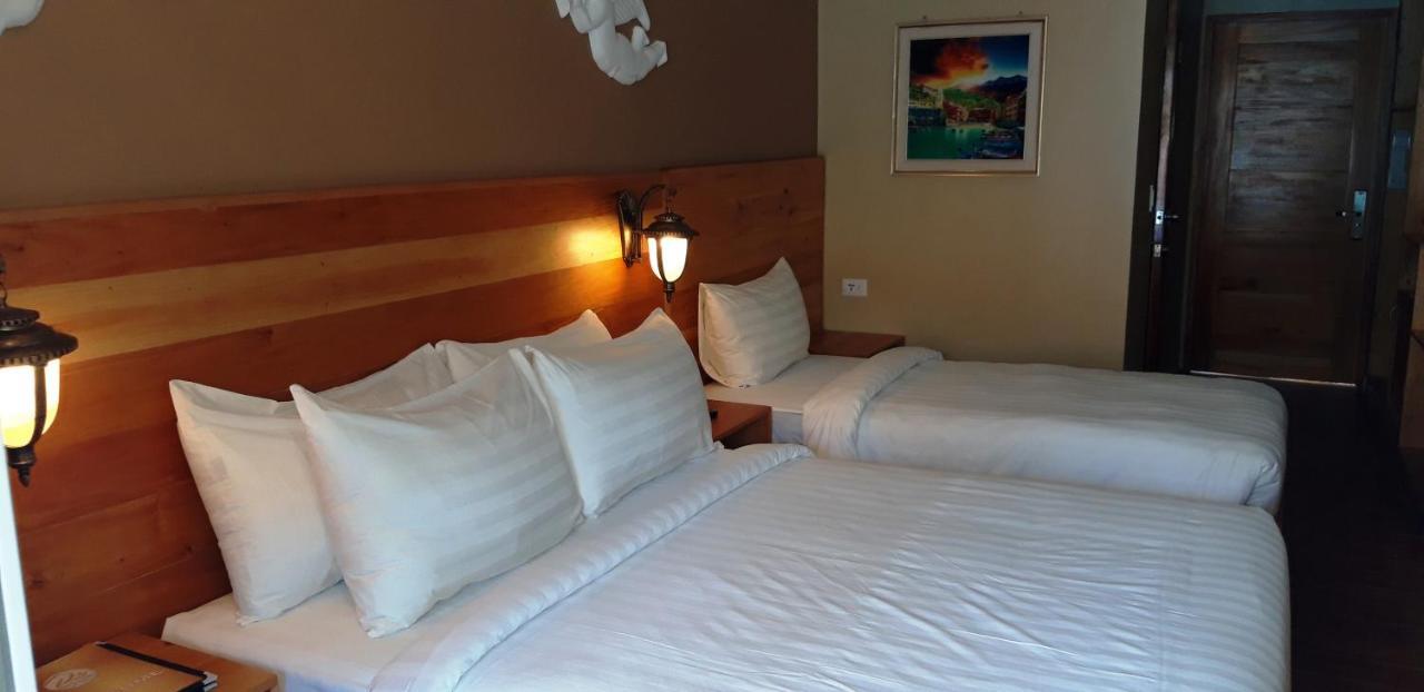 Roman Empire Panglao Boutique Resort Tawala  Exterior photo